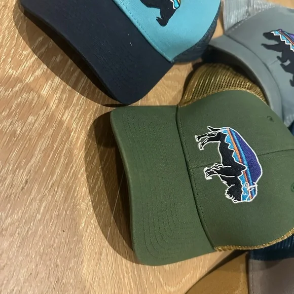 Patagonia LOT OF HATS - Picture 3 of 4